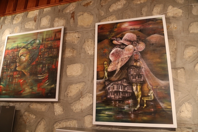 Yaptıkları şapka temalı eserleri müzeye hediye edecekler